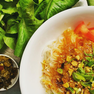 https://topburmese.com/cdn/shop/products/Shan_Noodles_300x300.png?v=1572362302